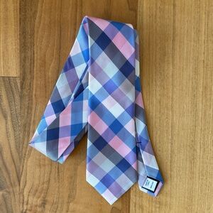 Blue & Pink Checkered Tie. 100% Silk